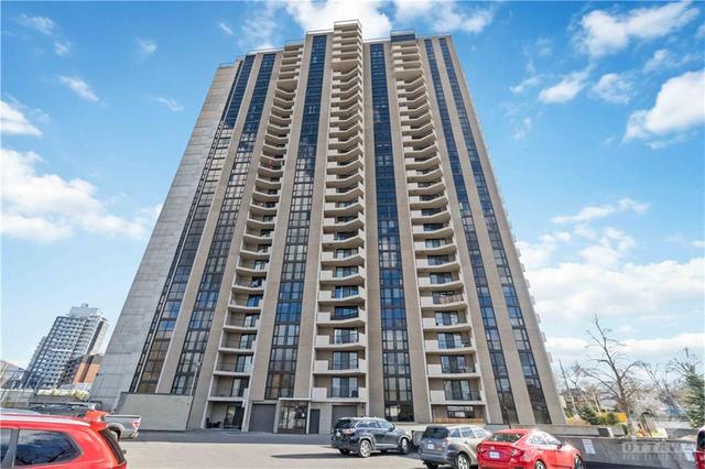 603 - 1025 Richmond Road, Condo with 2 bedrooms, 2 bathrooms and 1 parking in Ottawa ON | Card Image