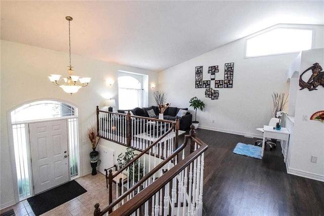 31 Green Pointe Dr, House detached with 3 bedrooms, 3 bathrooms and 6 parking in Welland ON | Image 36