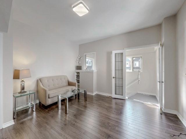 79 Pitt Ave, House detached with 3 bedrooms, 2 bathrooms and 3 parking in Toronto ON | Image 4