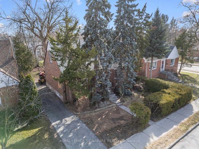 303 Bogert Ave, House detached with 4 bedrooms, 2 bathrooms and 3 parking in Toronto ON | Image 34
