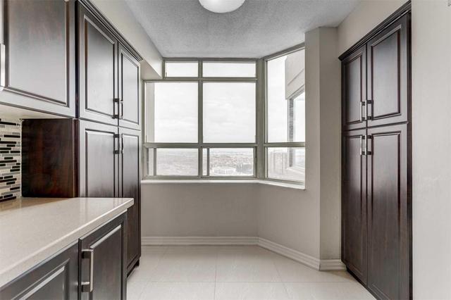 2310 - 30 Malta Ave E, Condo with 2 bedrooms, 2 bathrooms and 1 parking in Brampton ON | Image 7