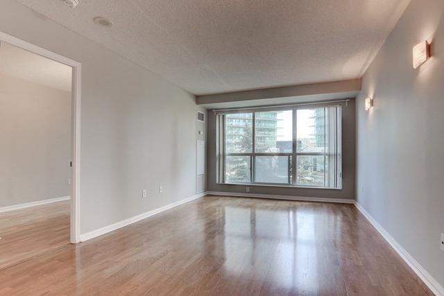 218 - 23 Lorraine Dr, Condo with 2 bedrooms, 2 bathrooms and 2 parking in Toronto ON | Image 2