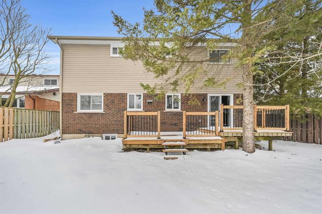 6 Kron Dr, House detached with 4 bedrooms, 4 bathrooms and 4 parking in Guelph ON | Image 35