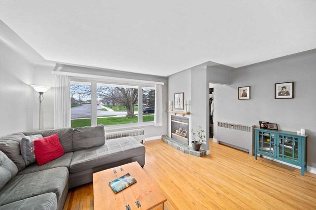 24 Lawson Ave, House detached with 3 bedrooms, 2 bathrooms and 11.5 parking in Springwater ON | Image 9