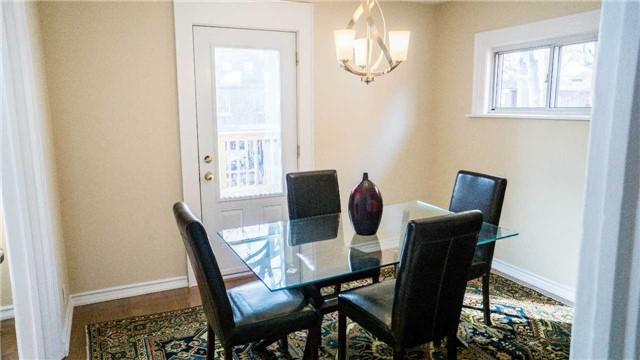 upper - 279 Pacific Ave, House detached with 3 bedrooms, 1 bathrooms and 1 parking in Toronto ON | Image 3