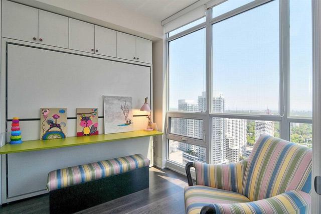 3409 - 30 Roehampton Ave, Condo with 2 bedrooms, 2 bathrooms and 1 parking in Toronto ON | Image 5