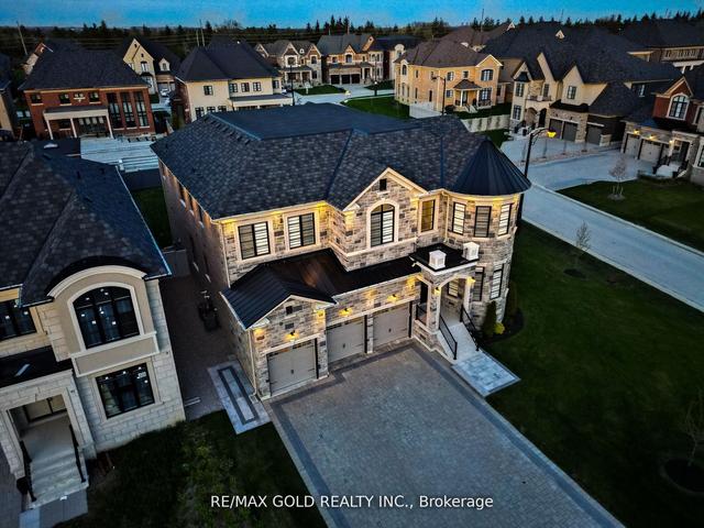1 Mary Natasha Crt, House detached with 5 bedrooms, 6 bathrooms and 9 parking in Vaughan ON | Image 30
