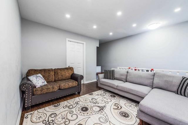 5284 Richborough Dr, House attached with 4 bedrooms, 5 bathrooms and 5 parking in Mississauga ON | Image 13