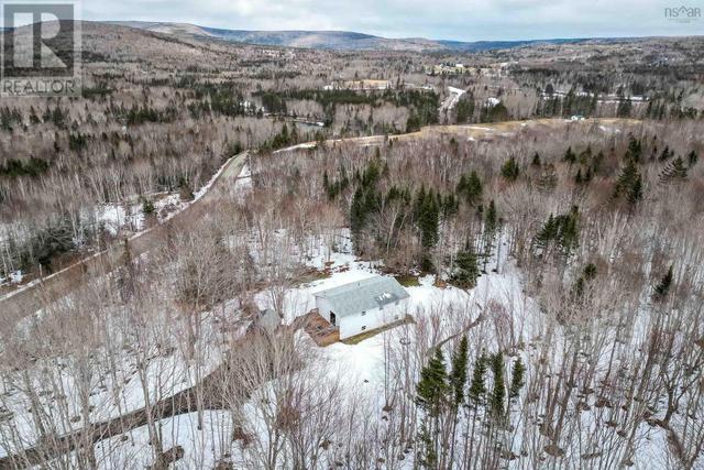 1220 West Side Baddeck Road, House detached with 5 bedrooms, 1 bathrooms and null parking in Victoria, Subd. B NS | Image 44