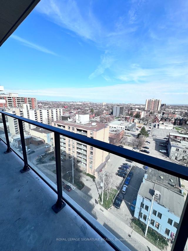 1321 - 1 Jarvis St, Condo with 2 bedrooms, 2 bathrooms and 1 parking in Hamilton ON | Image 9