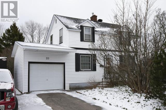 20 Tuckett St, House detached with 3 bedrooms, 1 bathrooms and null parking in Sault Ste. Marie ON | Image 1