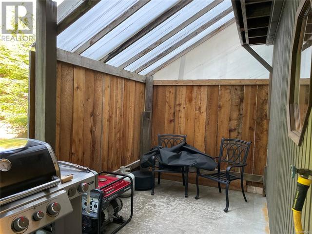 Covered patio | Image 36
