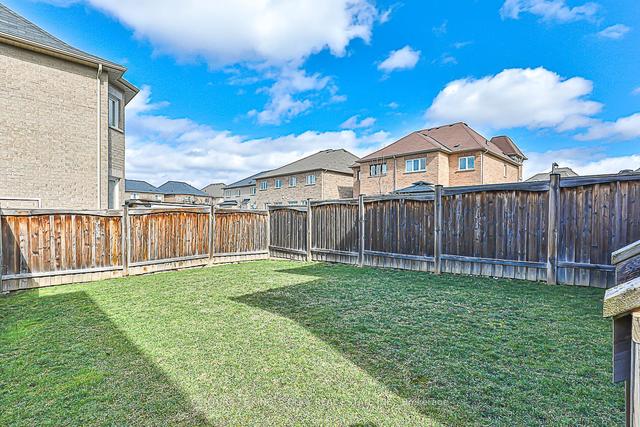 30 Gooseman Cres, House semidetached with 3 bedrooms, 3 bathrooms and 3 parking in Markham ON | Image 9