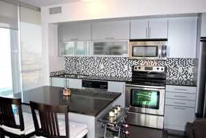 1004 - 15 Legion Rd, Condo with 2 bedrooms, 2 bathrooms and 1 parking in Toronto ON | Image 2