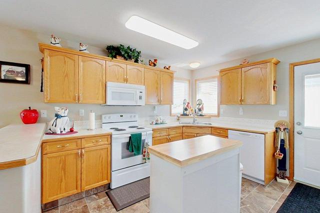 11 Kerr Close, House detached with 3 bedrooms, 2 bathrooms and 2 parking in Red Deer AB | Image 10