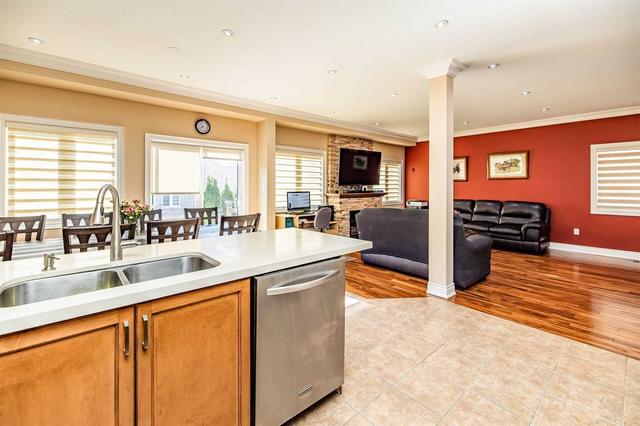 25 Grover Rd, House detached with 4 bedrooms, 4 bathrooms and 6 parking in Brampton ON | Image 8