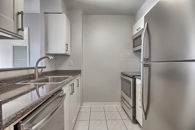 615 - 39 Parliament St, Condo with 2 bedrooms, 1 bathrooms and null parking in Toronto ON | Image 6