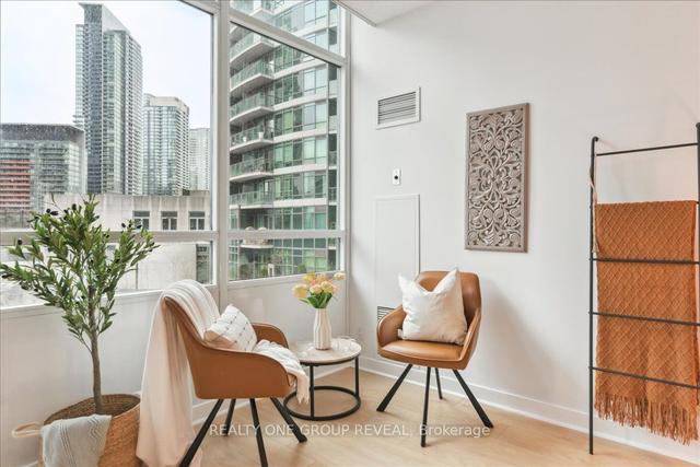 215 - 361 Front St W, Condo with 2 bedrooms, 2 bathrooms and 1 parking in Toronto ON | Image 16