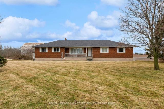 356 Ridge Rd E, House detached with 3 bedrooms, 2 bathrooms and 14 parking in Grimsby ON | Image 1
