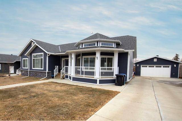 128 Beaconwood Place, House detached with 5 bedrooms, 3 bathrooms and 8 parking in Wood Buffalo AB | Image 1