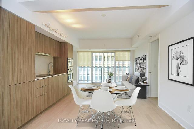 1509 - 955 Bay St, Condo with 2 bedrooms, 2 bathrooms and 1 parking in Toronto ON | Image 19