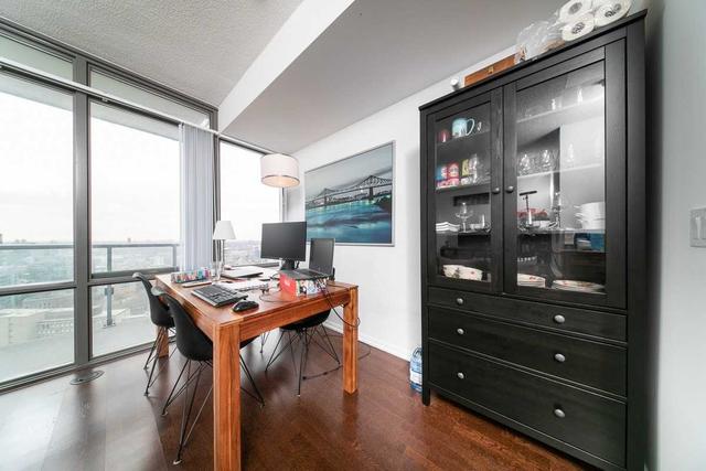 2801 - 832 Bay St, Condo with 1 bedrooms, 1 bathrooms and 0 parking in Toronto ON | Image 7
