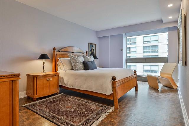 907/908 - 63 St Clair Ave W, Condo with 3 bedrooms, 3 bathrooms and 2 parking in Toronto ON | Image 15