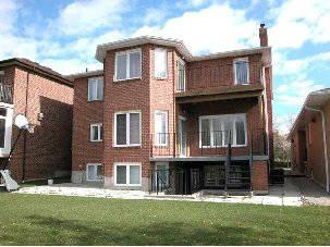 51 White Ave, House detached with 4 bedrooms, 5 bathrooms and 6 parking in Toronto ON | Image 9