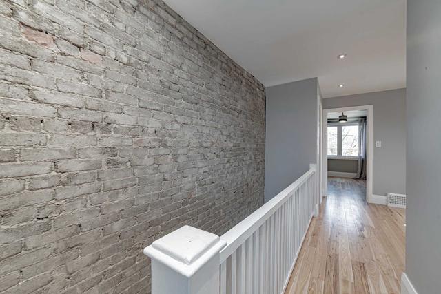 568 Woodbine Ave, House semidetached with 2 bedrooms, 3 bathrooms and 1 parking in Toronto ON | Image 6