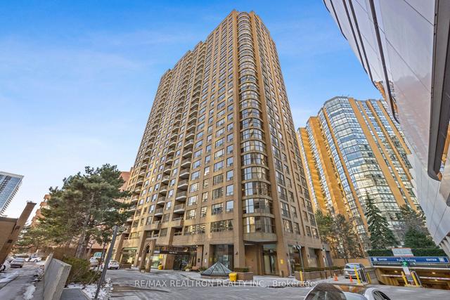 2206 - 100 Upper Madison Ave, Condo with 2 bedrooms, 2 bathrooms and 1 parking in Toronto ON | Image 12