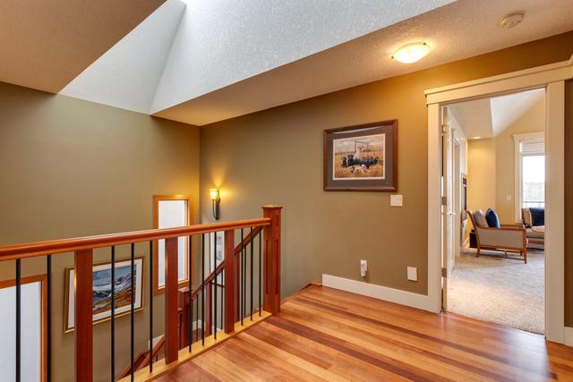2233 8 Avenue Se, House detached with 4 bedrooms, 3 bathrooms and 2 parking in Calgary AB | Image 18