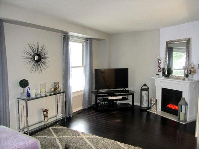 22 - 5878 Montevideo Rd, Townhouse with 3 bedrooms, 2 bathrooms and 2 parking in Mississauga ON | Image 6