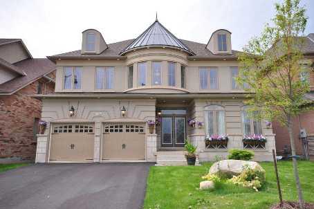 126 Elbern Markell Dr, House detached with 4 bedrooms, 4 bathrooms and 2 parking in Brampton ON | Image 1