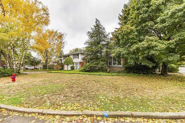 675 Scenic Dr, House detached with 3 bedrooms, 4 bathrooms and 6 parking in Hamilton ON | Image 35