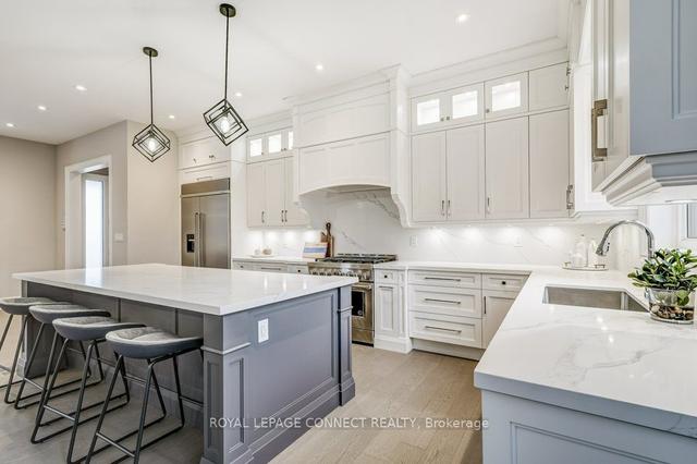 20 Esposito Crt, House detached with 4 bedrooms, 6 bathrooms and 6 parking in Toronto ON | Image 6