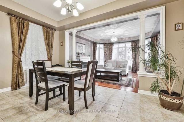 108 Danielson Crt, House detached with 4 bedrooms, 4 bathrooms and 7 parking in Mississauga ON | Image 7