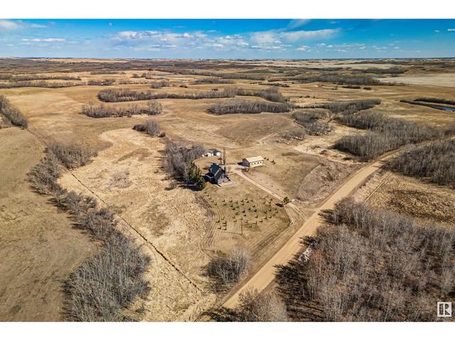 20036 Township Road 414, House detached with 3 bedrooms, 2 bathrooms and null parking in Stettler County No. 6 AB | Image 38