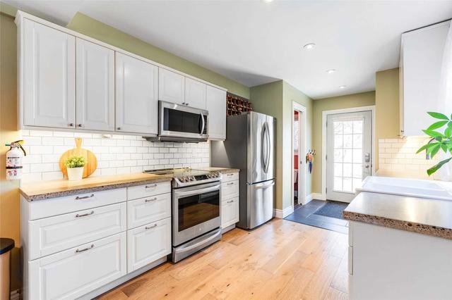 21 Callender St, House detached with 4 bedrooms, 3 bathrooms and 2 parking in Toronto ON | Image 16