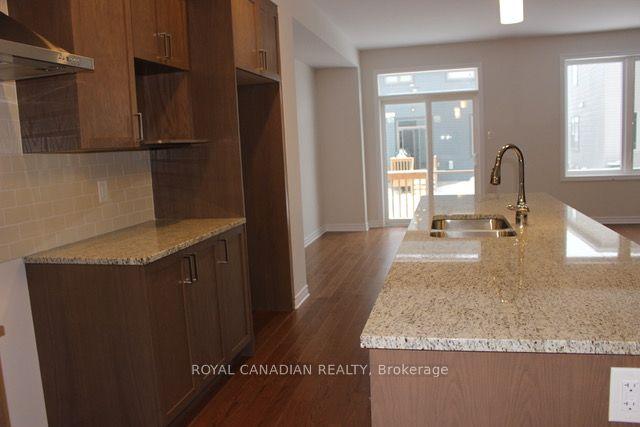 633 Fisher St, House attached with 4 bedrooms, 3 bathrooms and 2 parking in Ottawa ON | Image 32