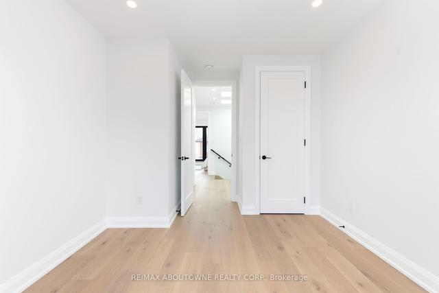 103 Tenth St S, House detached with 4 bedrooms, 5 bathrooms and 2 parking in Toronto ON | Image 18