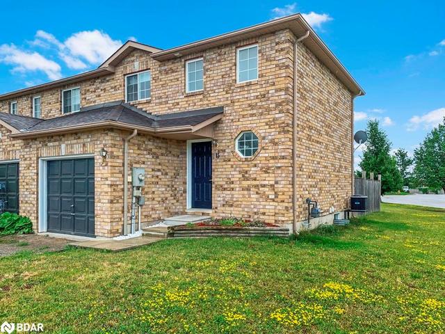 15 Hewitt Place, House semidetached with 3 bedrooms, 1 bathrooms and 3 parking in Barrie ON | Image 12