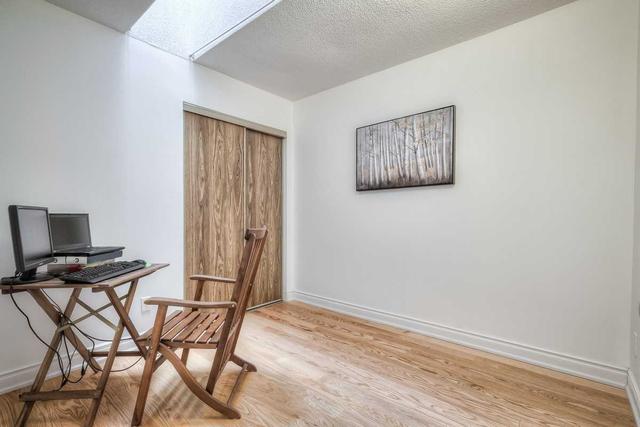 3 - 10 Reidmount Ave, Townhouse with 3 bedrooms, 2 bathrooms and 2 parking in Toronto ON | Image 15