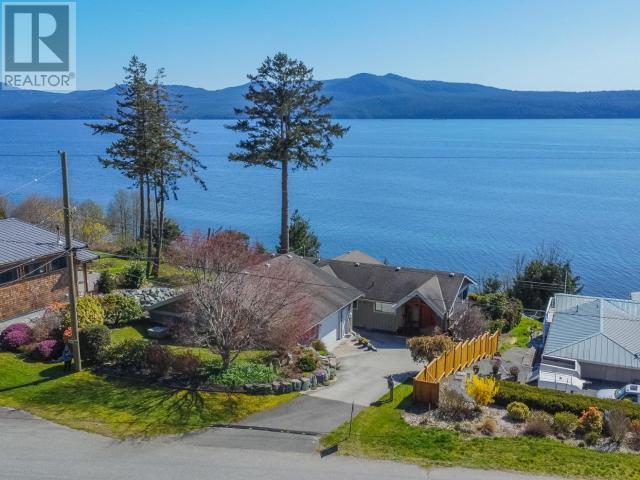 8863 Stark Road, House detached with 4 bedrooms, 2 bathrooms and 3 parking in Powell River B BC | Image 38
