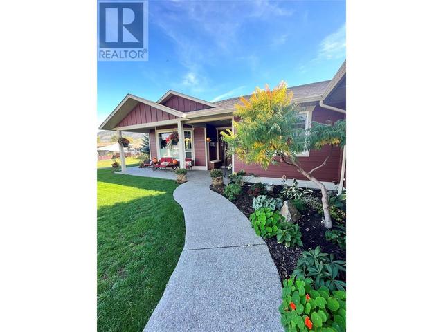 600 Nighthawk Avenue, House detached with 3 bedrooms, 2 bathrooms and 4 parking in Okanagan (Part) 1 BC | Image 3