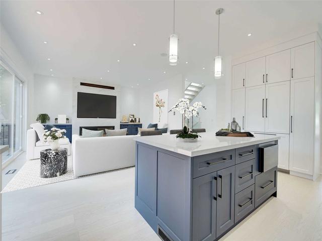 91 Seventeenth St, House detached with 4 bedrooms, 5 bathrooms and 2 parking in Toronto ON | Image 6