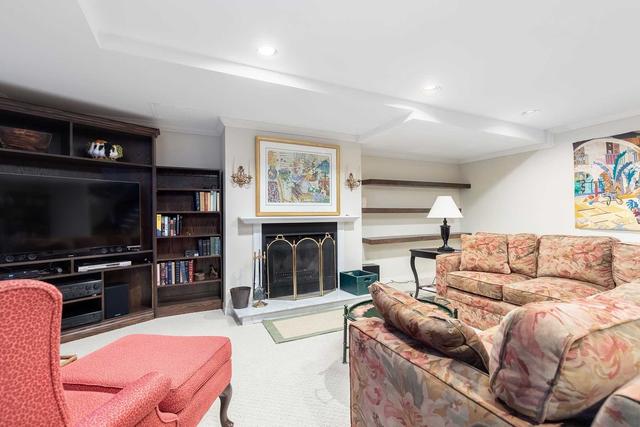 42 Lower Village Gate, Townhouse with 3 bedrooms, 4 bathrooms and 2 parking in Toronto ON | Image 17