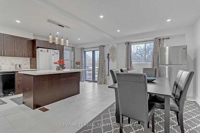 28 Upland Dr, House detached with 4 bedrooms, 4 bathrooms and 4 parking in Whitby ON | Image 6