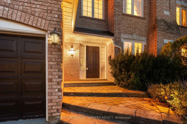 1072 Stonehaven Ave, House detached with 4 bedrooms, 5 bathrooms and 6 parking in Newmarket ON | Image 12