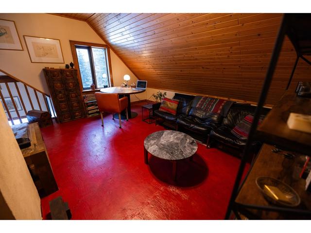 6225 Porto Rico Ymir Road, House detached with 3 bedrooms, 2 bathrooms and null parking in Central Kootenay G BC | Image 34