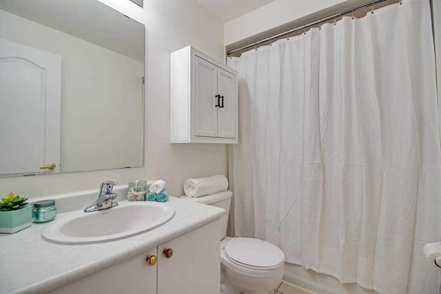 th32 - 80 Carr St, Townhouse with 2 bedrooms, 1 bathrooms and 1 parking in Toronto ON | Image 13